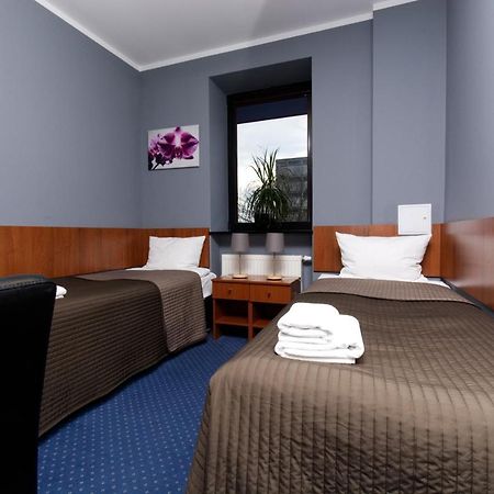 Hotel Level Rypin Buitenkant foto