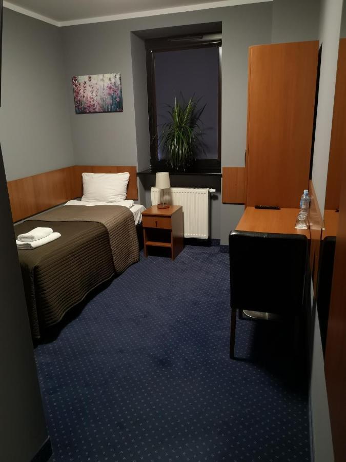 Hotel Level Rypin Buitenkant foto